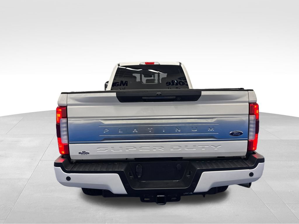 Used 2019 Ford F350 Platinum w/ FX4 Off-Road Package AWD/4WD image 4