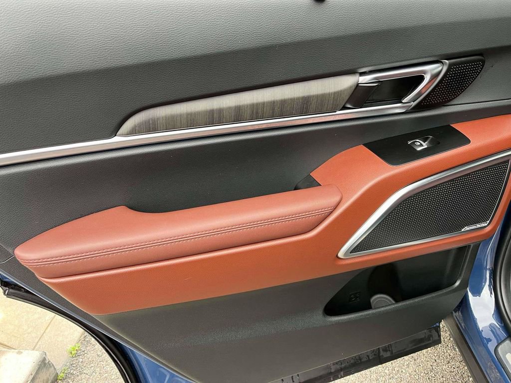 Used 2024 Kia Telluride SX image 6