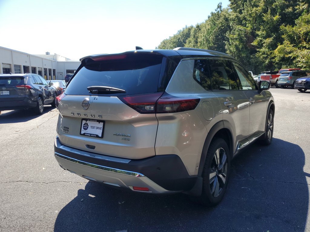 Used 2022 Nissan Rogue Platinum w/ Head-Up Display Package AWD/4WD image 7