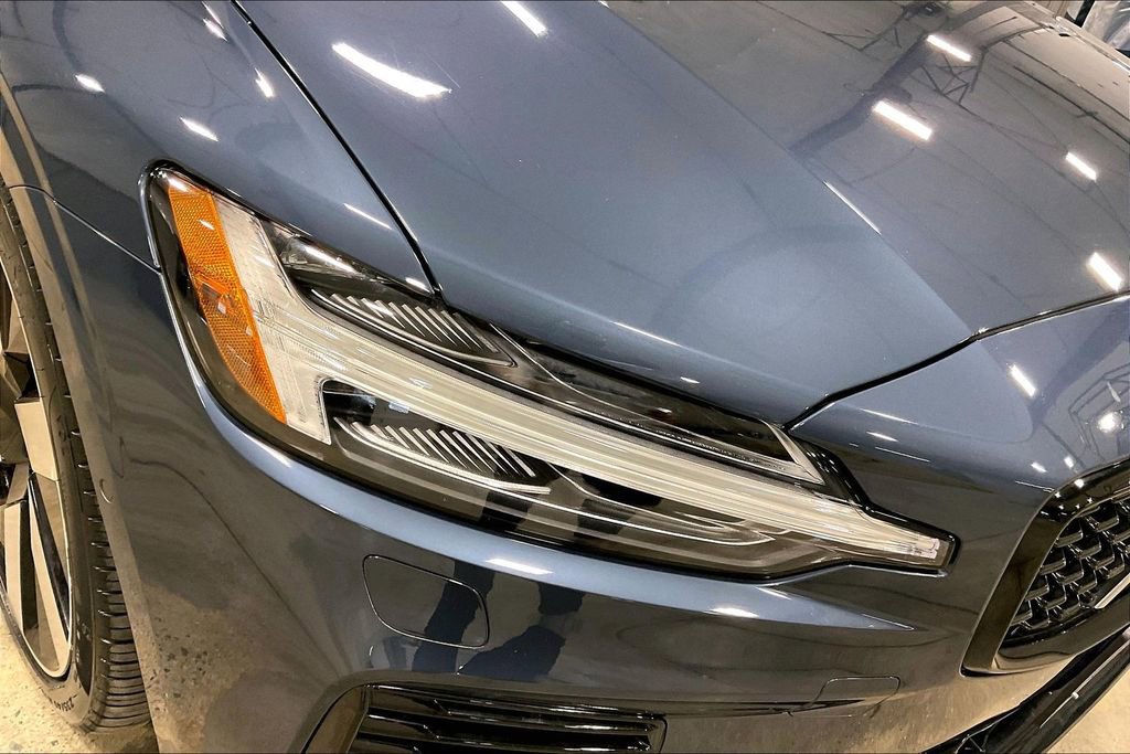 Certified 2024 Volvo S60 T8 Plus w/ Climate Package AWD/4WD image 32