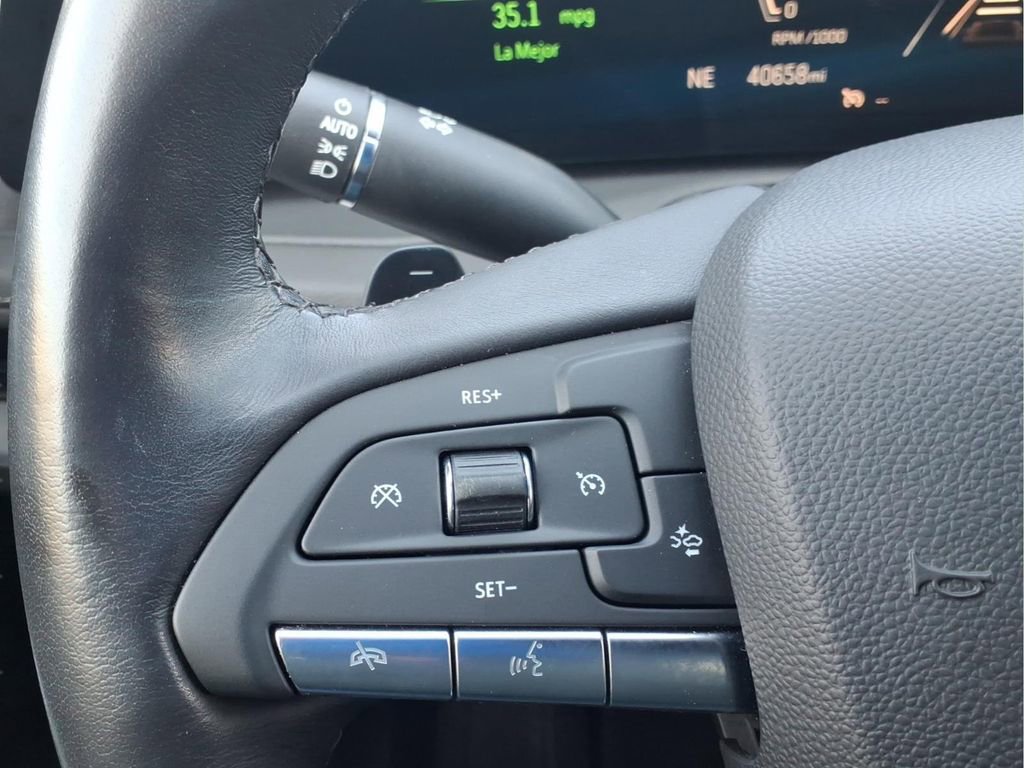 Used 2024 Cadillac XT4 Premium Luxury image 23