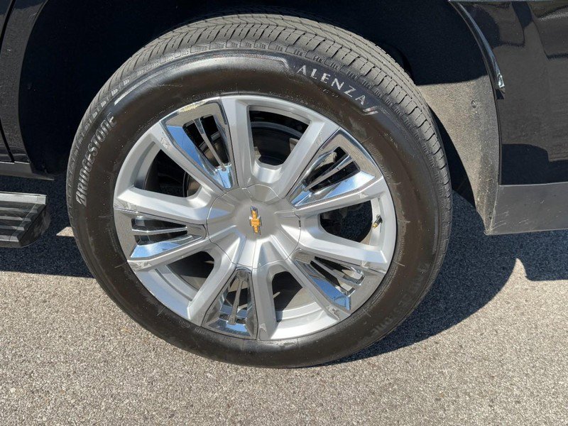 Used 2024 Chevrolet Tahoe High Country w/ Premium Package 2 AWD/4WD image 27