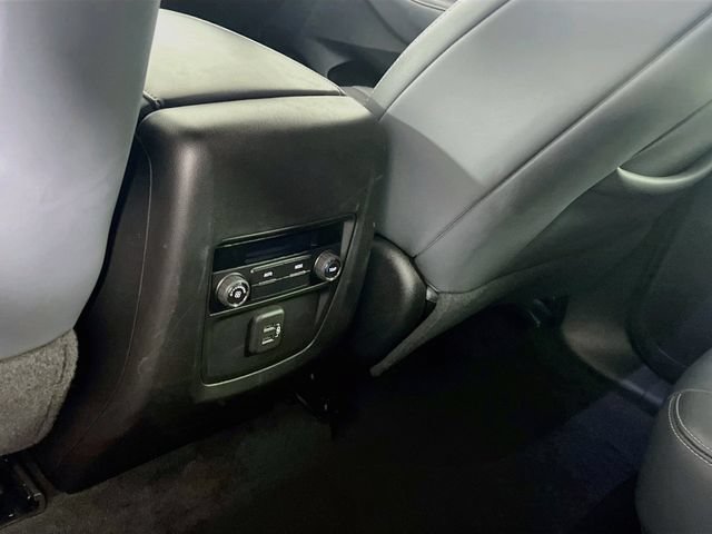 Used 2023 Buick Enclave Essence w/ Sport Touring Edition FWD image 21
