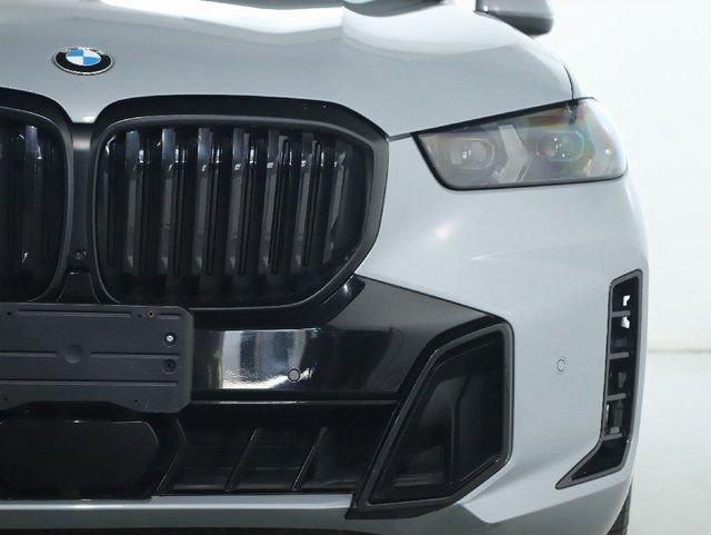Used 2024 BMW X5 xDrive40i w/ Executive Package AWD/4WD image 9