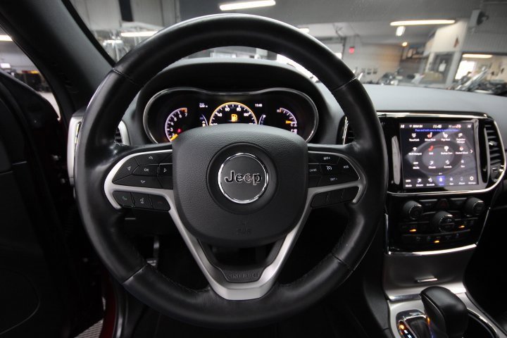 Used 2021 Jeep Grand Cherokee Laredo X image 17