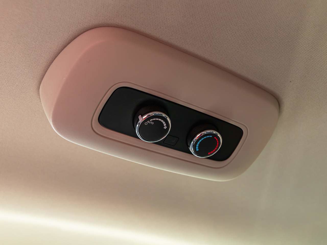 Used 2011 Dodge Durango Crew w/ Trailer Tow Group IV image 23