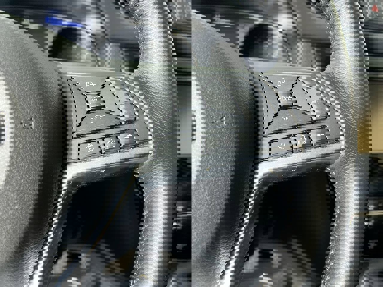 Used 2017 Nissan Rogue Sport SL image 17