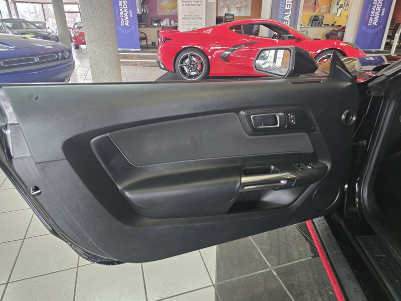 Used 2019 Ford Mustang Coupe w/ Black Accent Package image 7