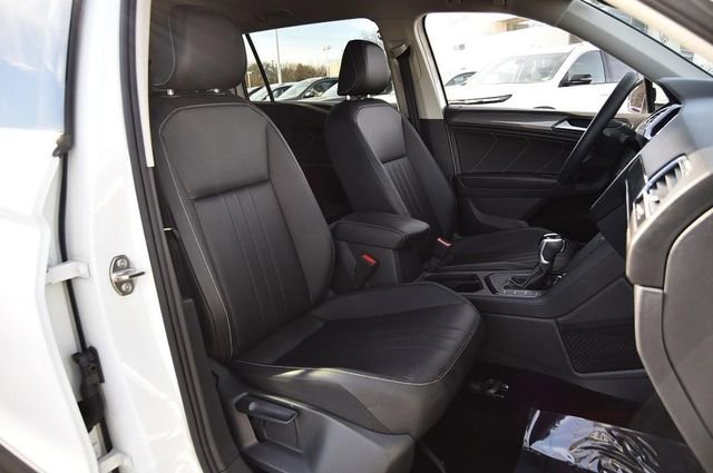 Certified 2023 Volkswagen Tiguan SE image 20