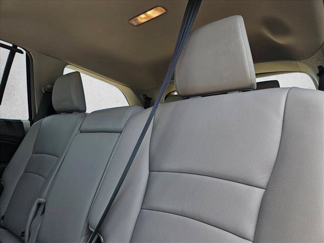 Used 2017 Honda Pilot EX-L image 12