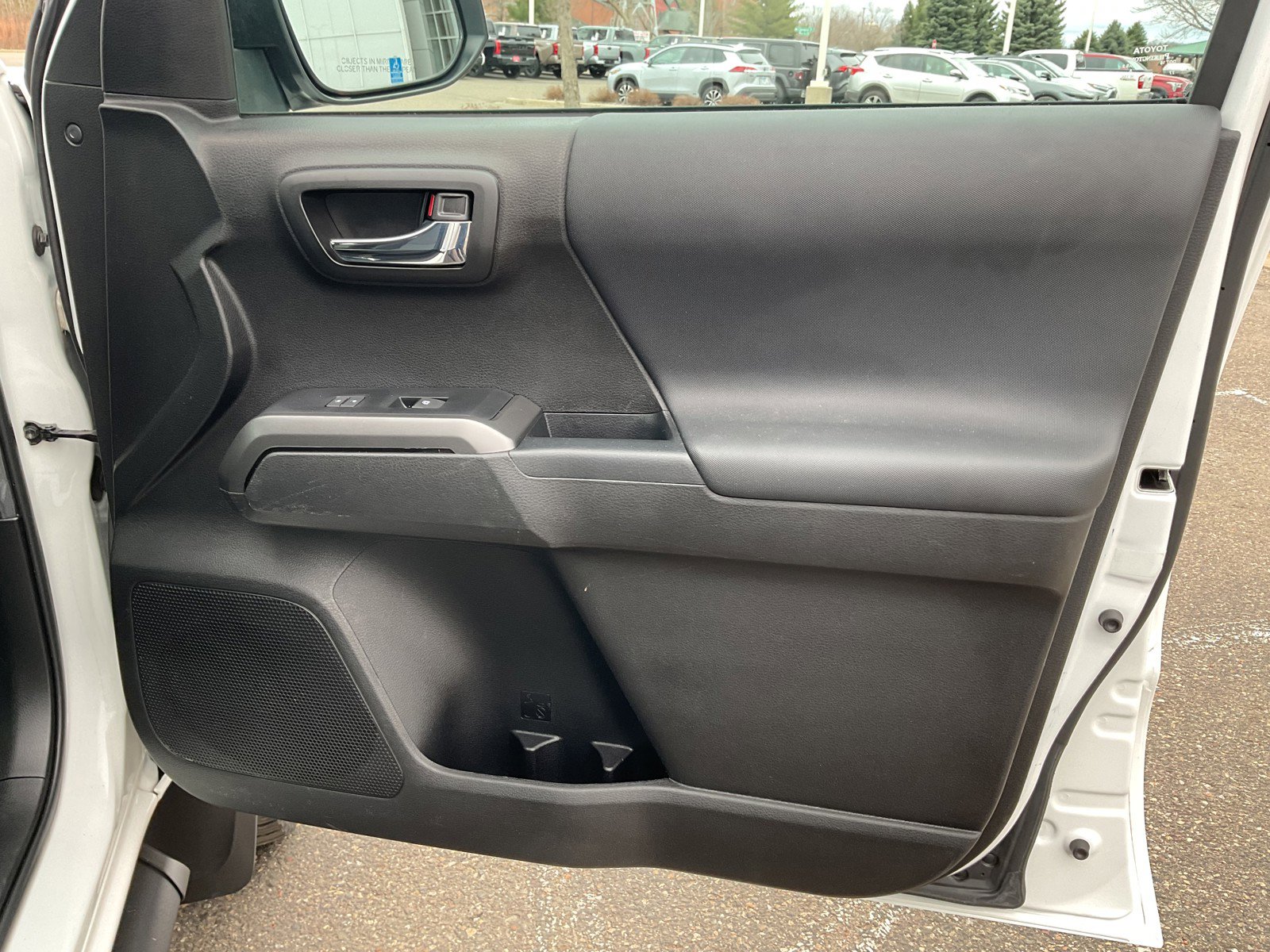 Used 2023 Toyota Tacoma TRD Off-Road image 13