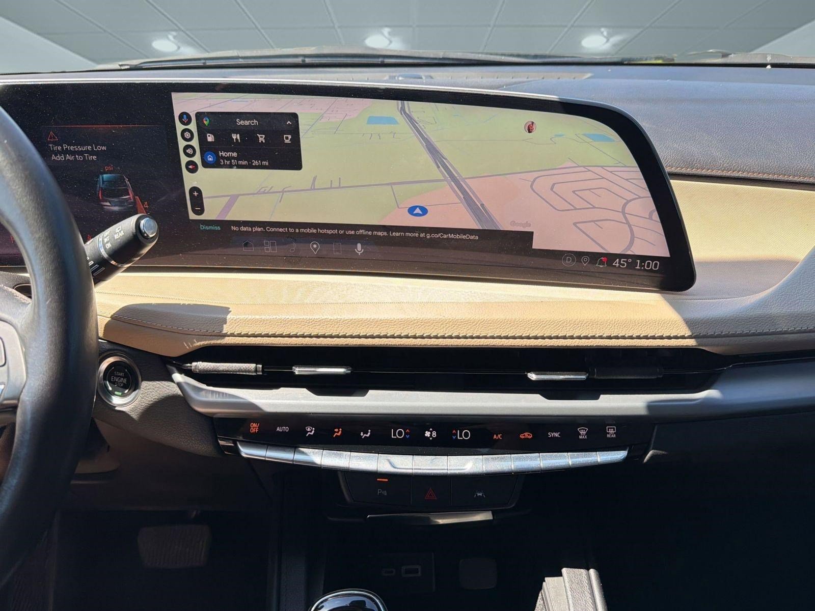 Used 2024 Cadillac XT4 Luxury w/ LPO, Floor Liner Package image 30