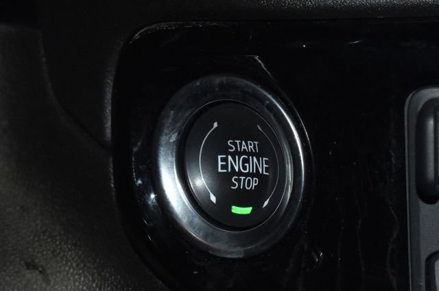 Used 2025 Chevrolet Silverado 2500 LT w/ Convenience Package image 23