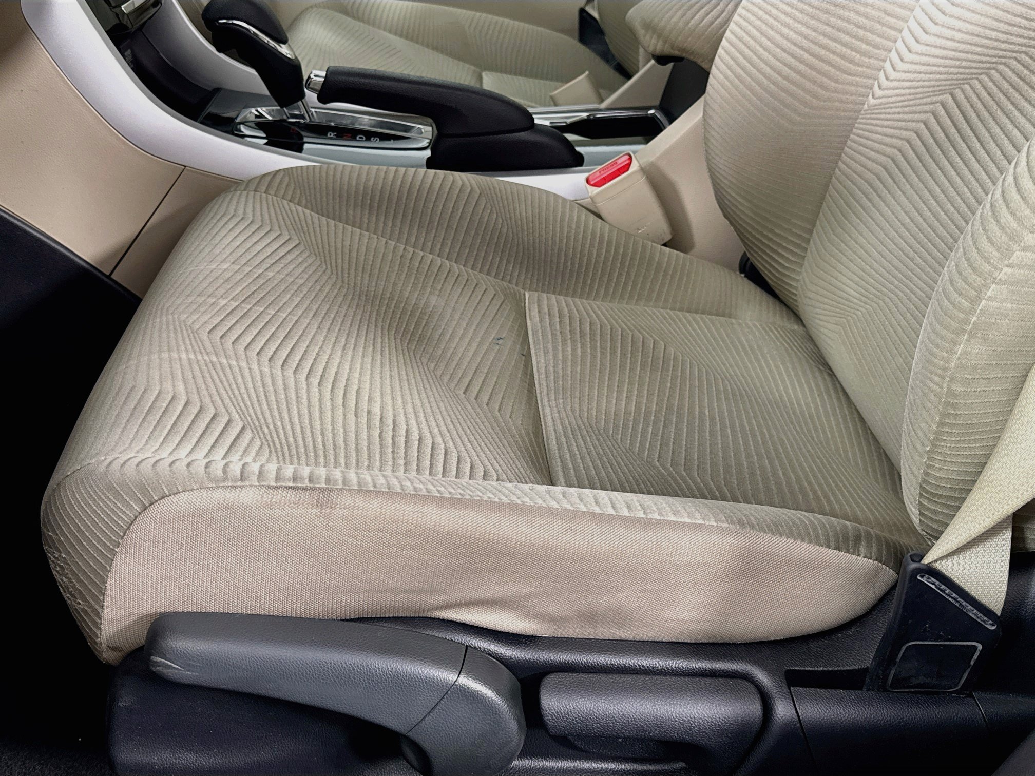 Used 2016 Honda Accord LX image 18