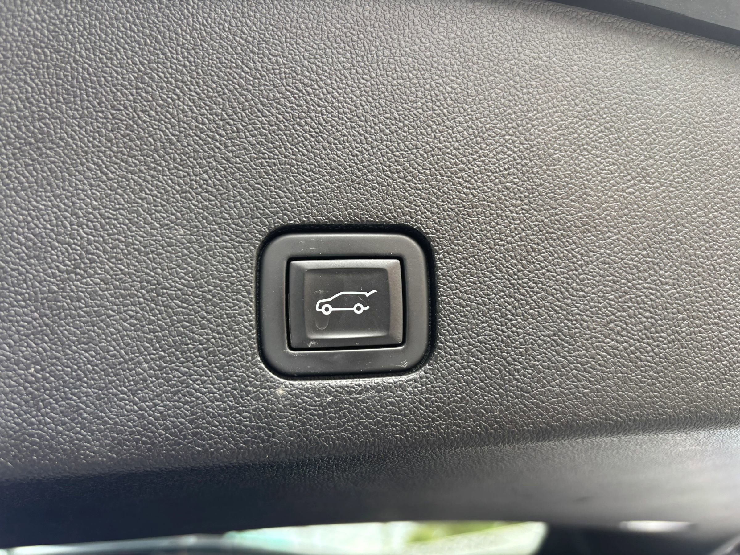 Used 2021 Cadillac XT6 Sport w/ Platinum Package AWD/4WD image 40