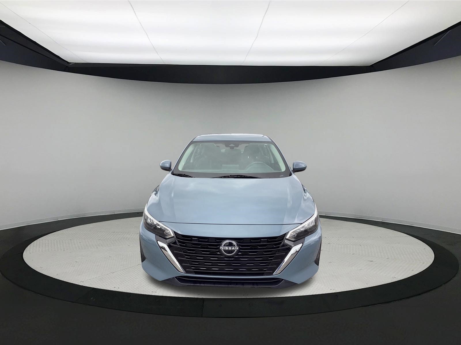 Used 2025 Nissan Sentra SV FWD image 3