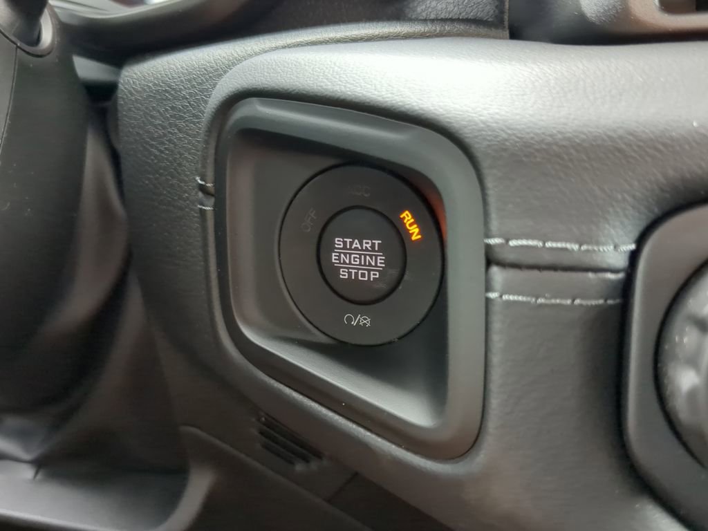 New 2025 Jeep Gladiator Rubicon image 11