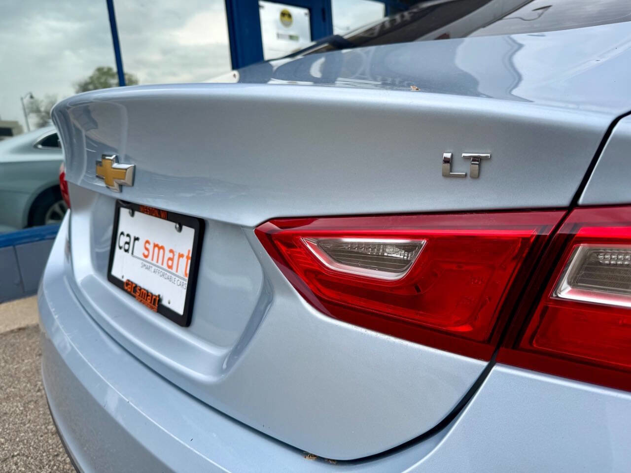 Used 2017 Chevrolet Malibu LT w/ Driver Confidence Package FWD image 10