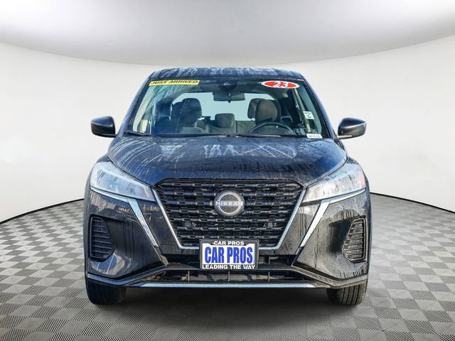 Used 2023 Nissan Kicks S image 3