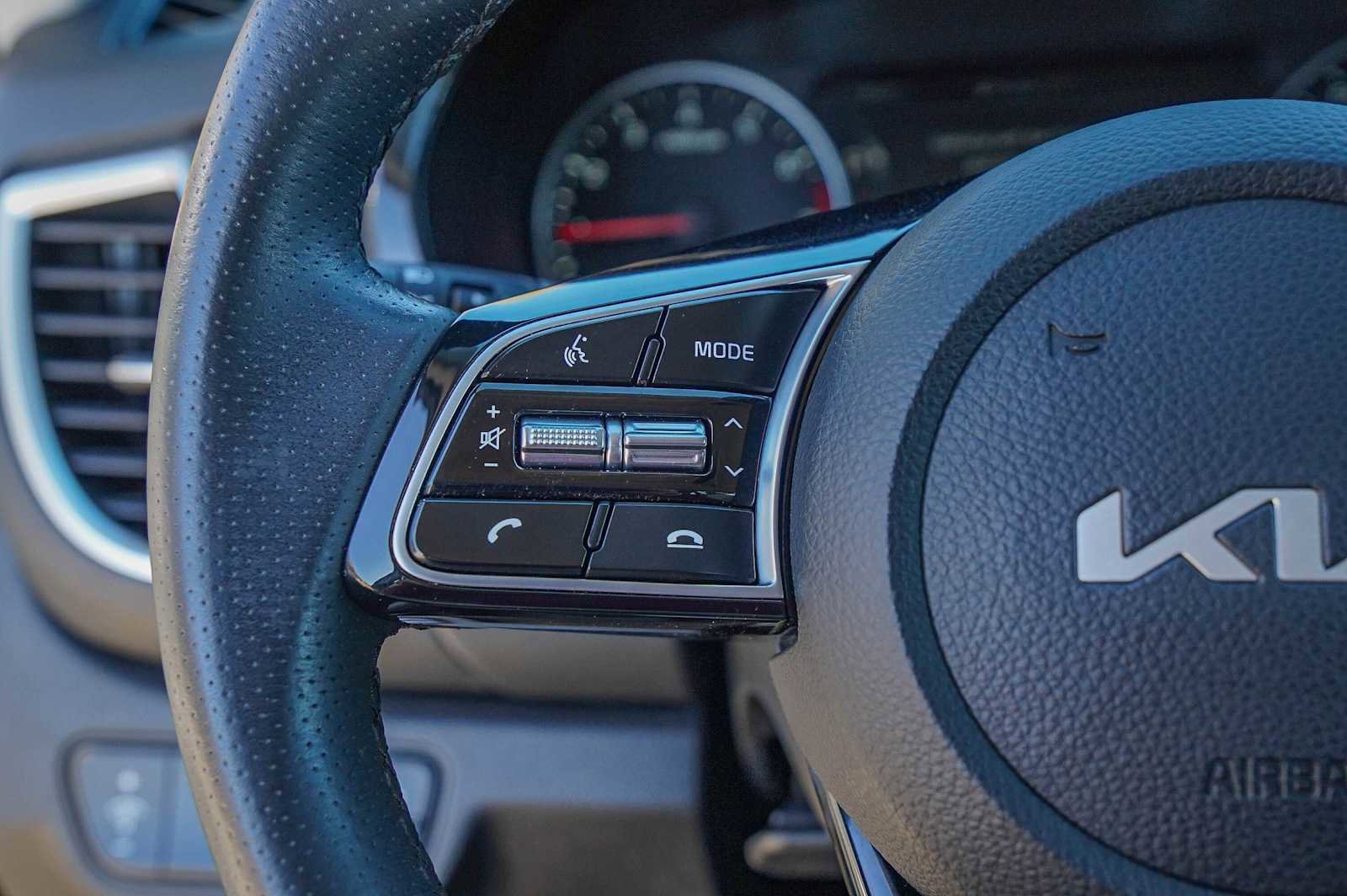 Used 2023 Kia Seltos SX image 13