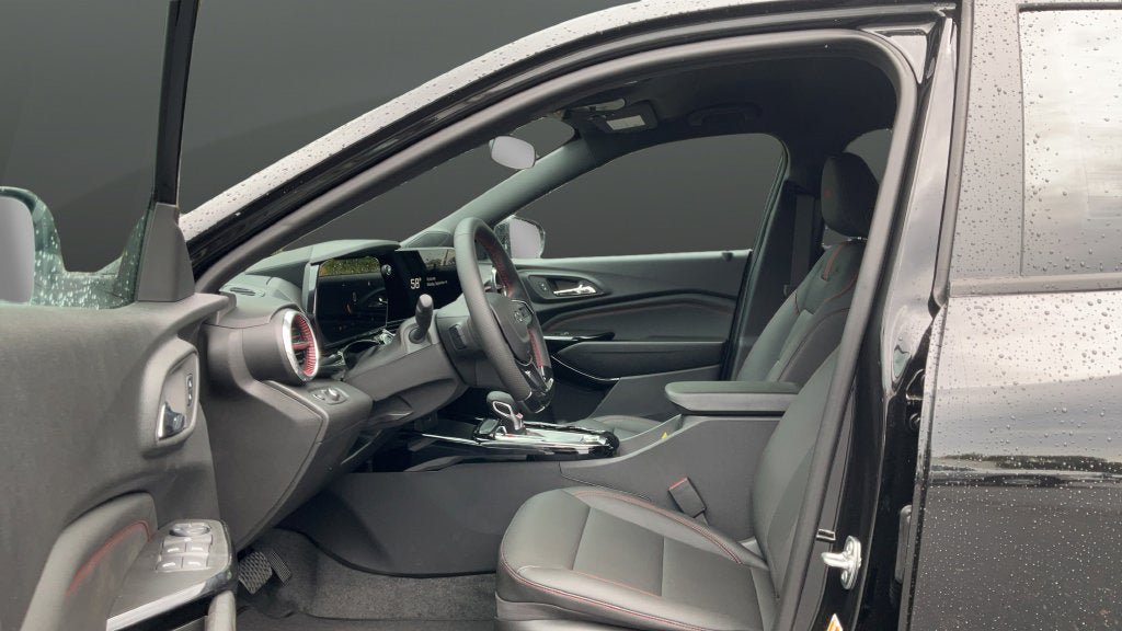 New 2026 Chevrolet Trax RS w/ Driver Confidence Package FWD image 17