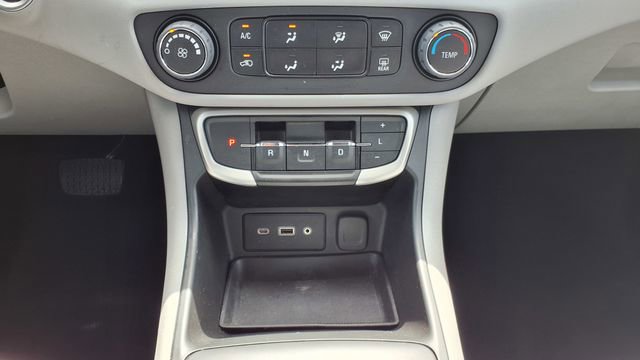 Used 2023 GMC Terrain SLE FWD image 26