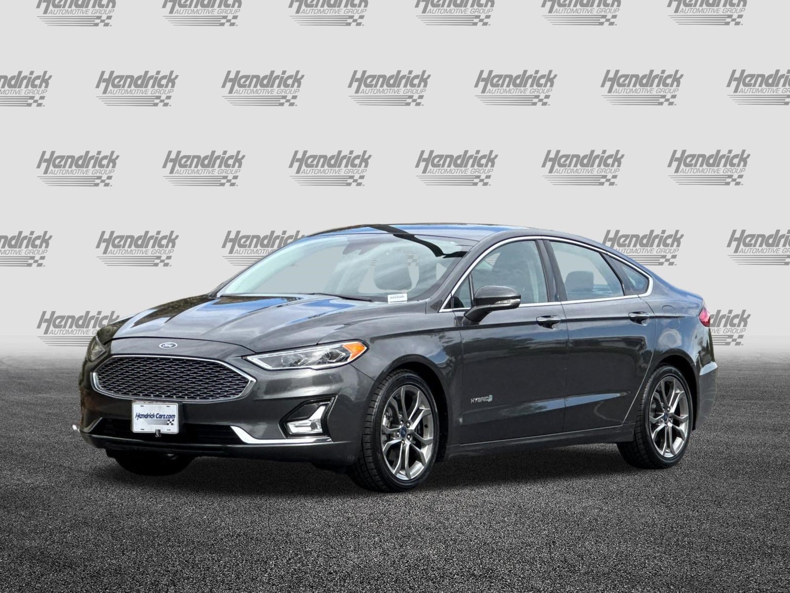 Used 2019 Ford Fusion Titanium FWD image 9