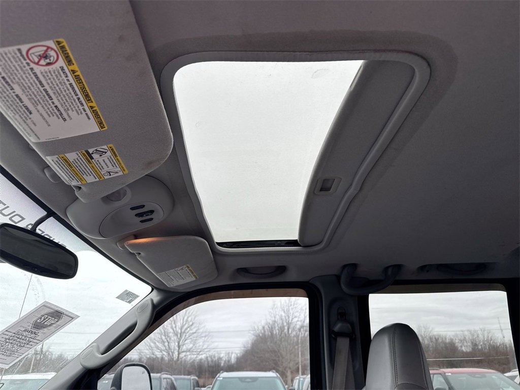 Used 2005 Ford F250 Lariat image 17