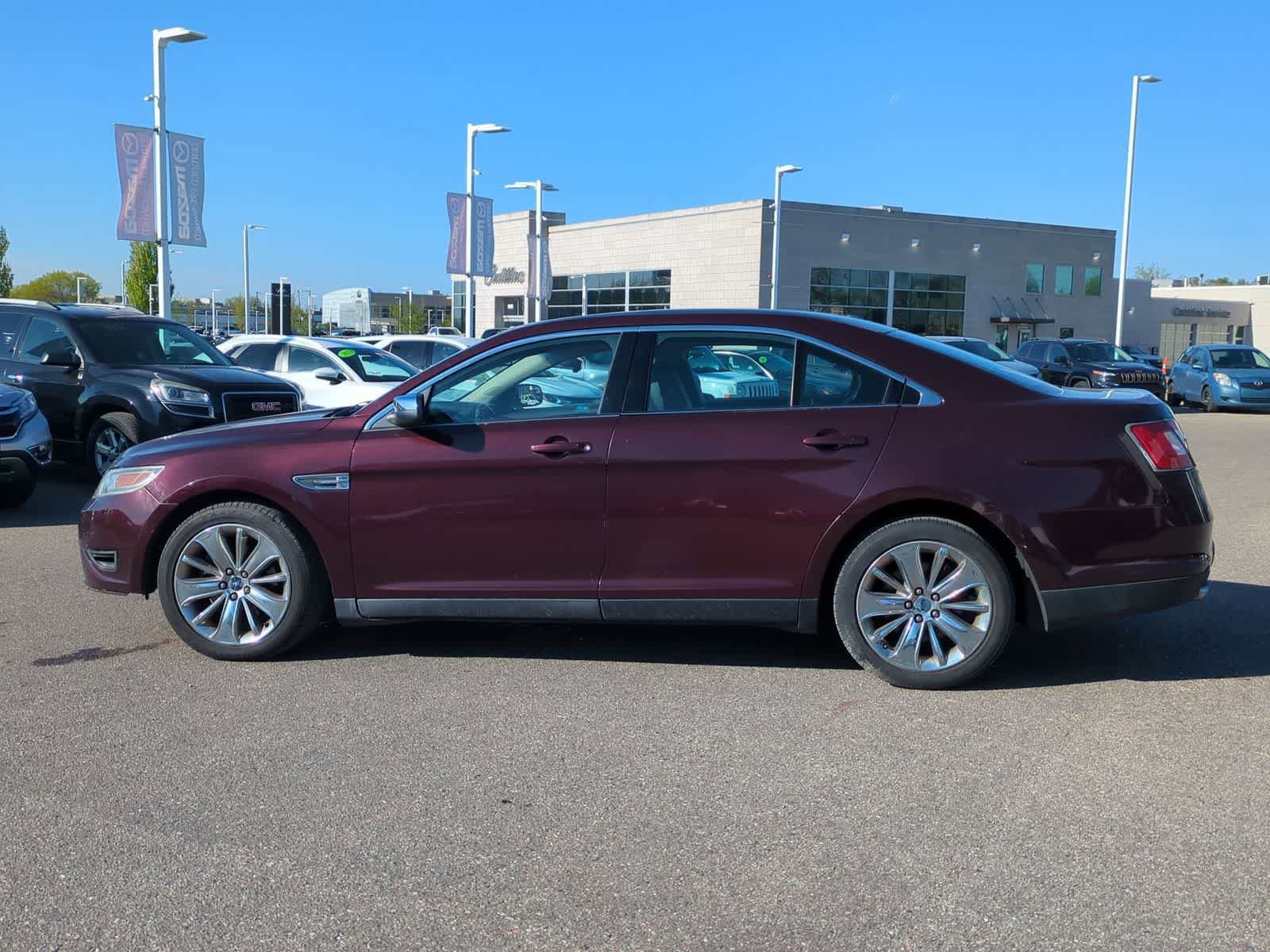 Used 2011 Ford Taurus Limited w/ 303A Rapid Spec Order Code FWD image 3