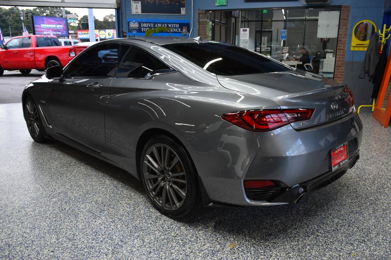 Used 2017 INFINITI Q60 Red Sport 400 AWD/4WD image 8