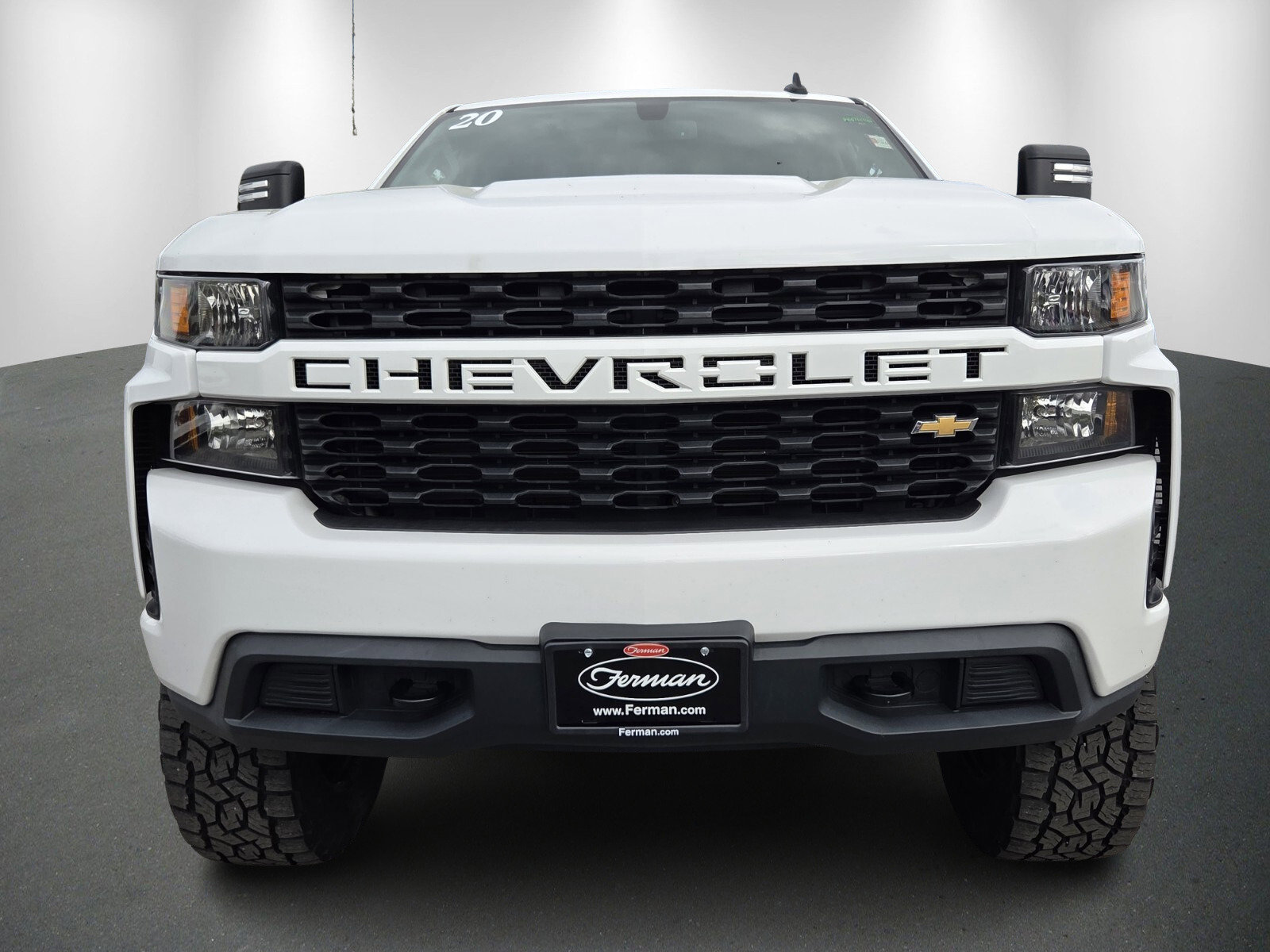Used 2020 Chevrolet Silverado 1500 Custom w/ Custom Max Trailering Package image 2