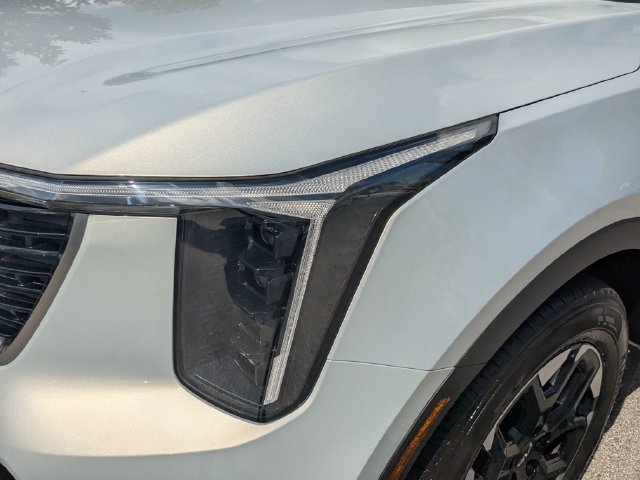 New 2026 Kia Sorento S FWD image 10