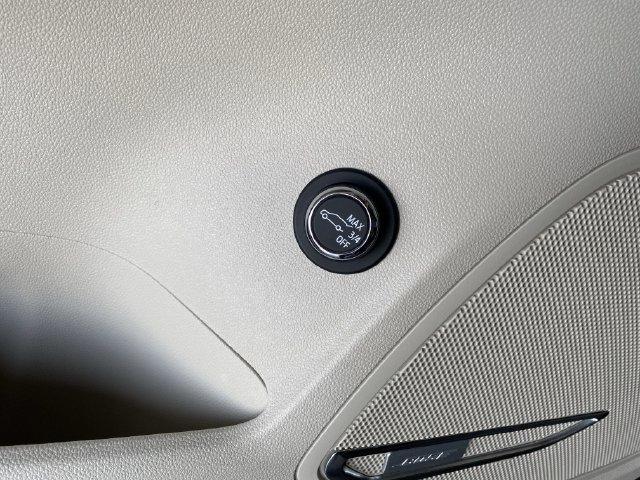 Used 2023 Buick Envision Avenir FWD image 21
