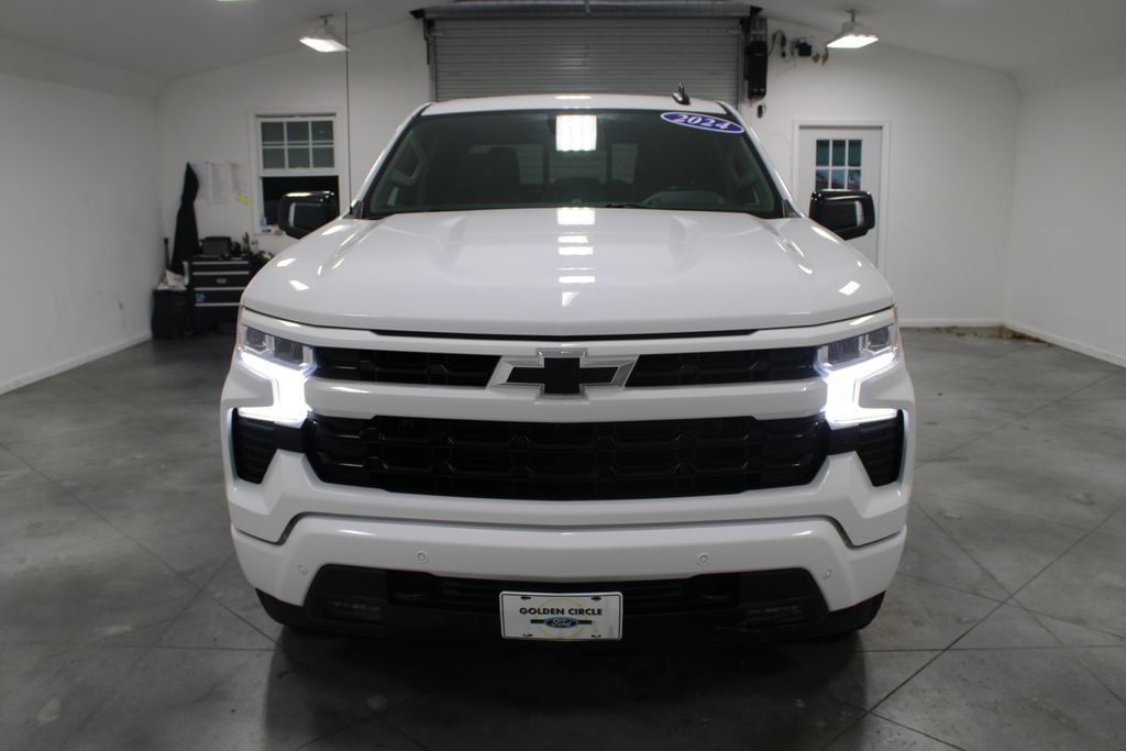 Used 2024 Chevrolet Silverado 1500 RST w/ Convenience Package II AWD/4WD image 3