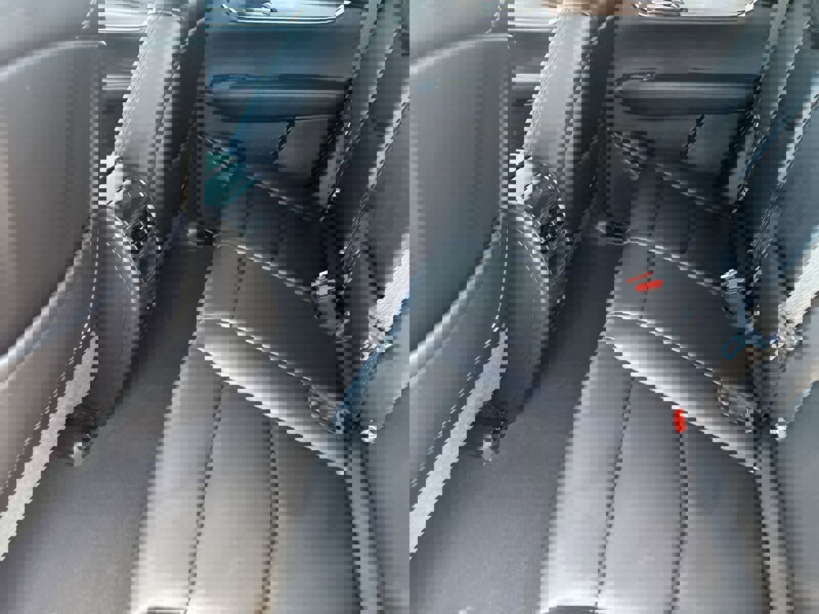 Used 2022 Cadillac XT5 Luxury w/ LPO, Floor Liner Package image 14