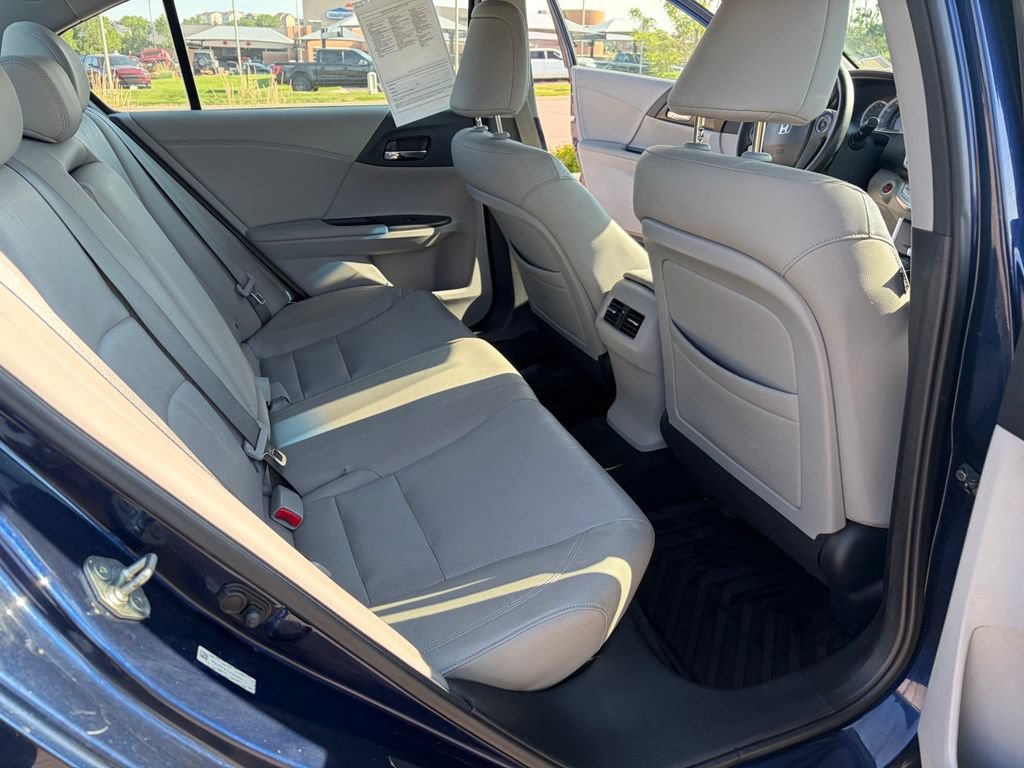 Used 2013 Honda Accord EX-L image 19