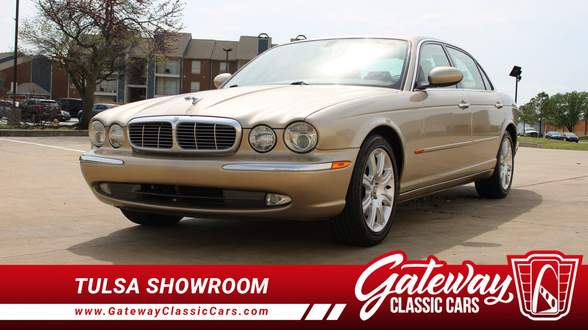 Used 2005 Jaguar XJ8 RWD image 1