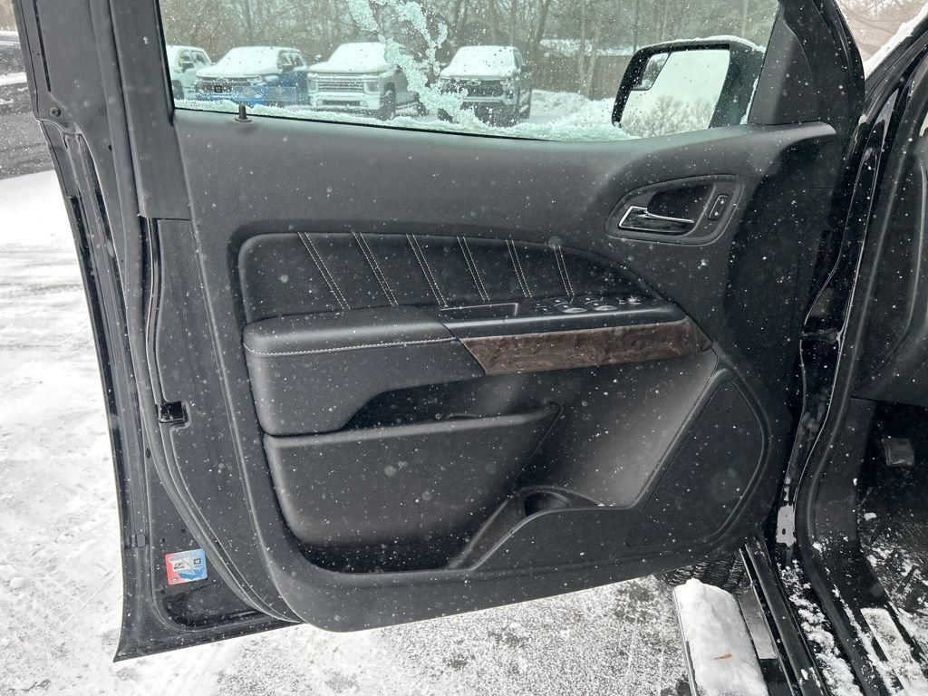 Used 2022 GMC Canyon Denali image 34