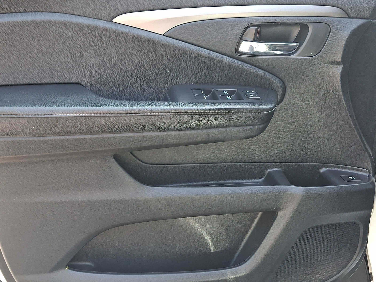 Used 2018 Honda Ridgeline Sport image 13