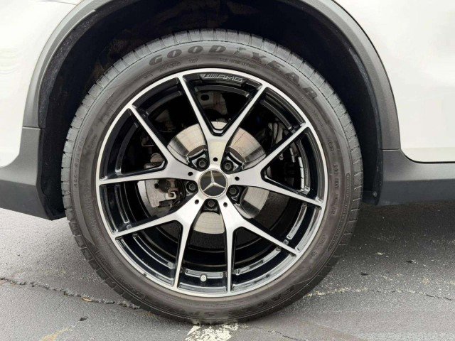 Certified 2022 Mercedes-Benz GLC 43 AMG 4MATIC image 29