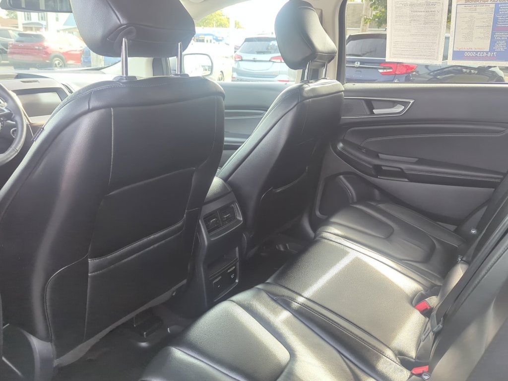 Used 2020 Ford Edge Titanium AWD/4WD image 20