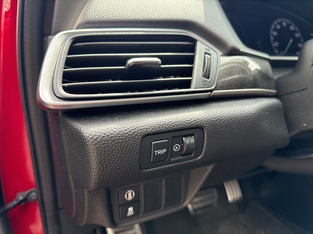 Used 2020 Honda Accord Sport image 11