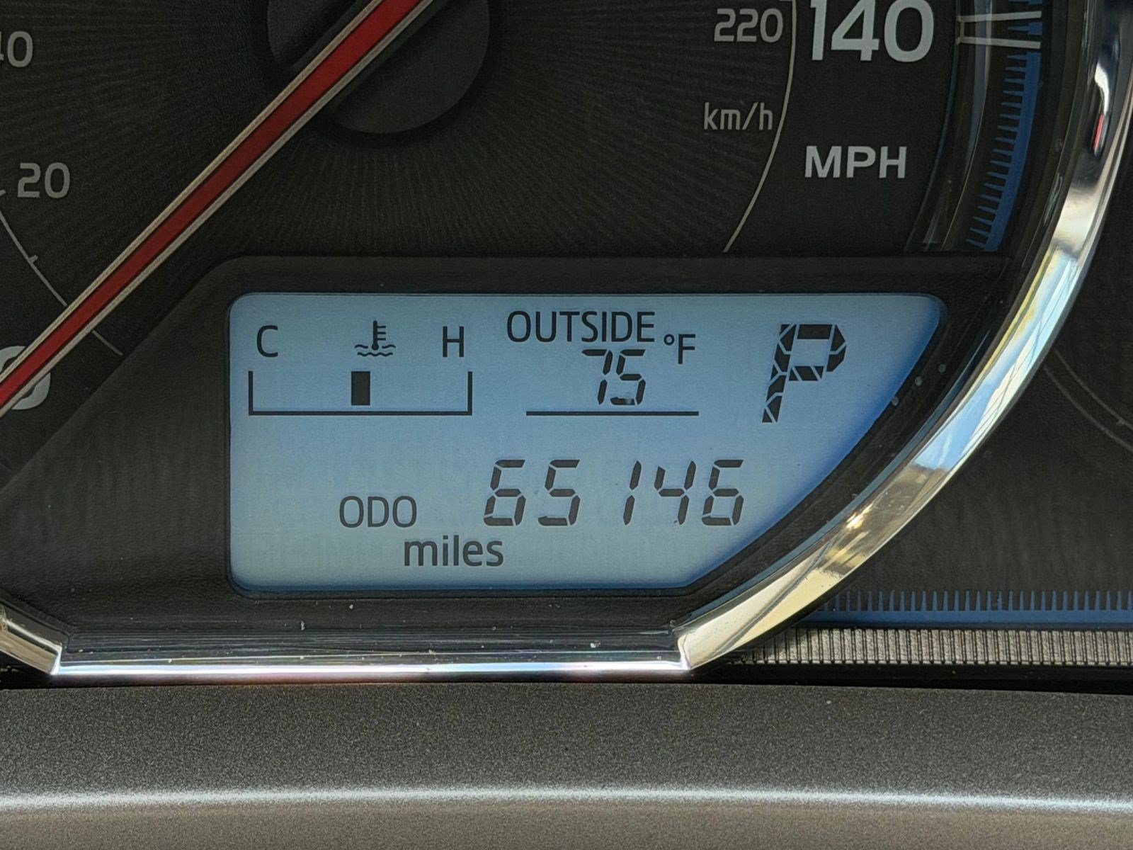 Used 2015 Toyota RAV4 Limited AWD/4WD image 19