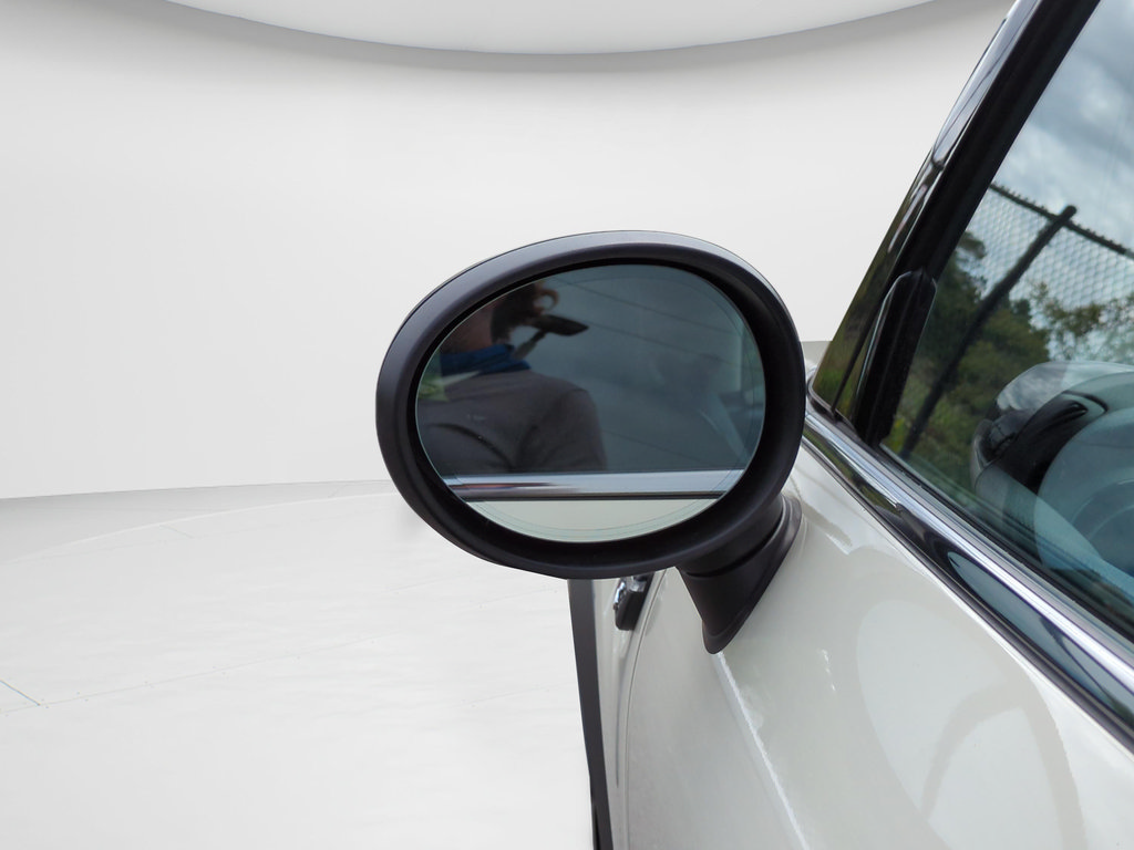 Used 2023 MINI Cooper S FWD image 24