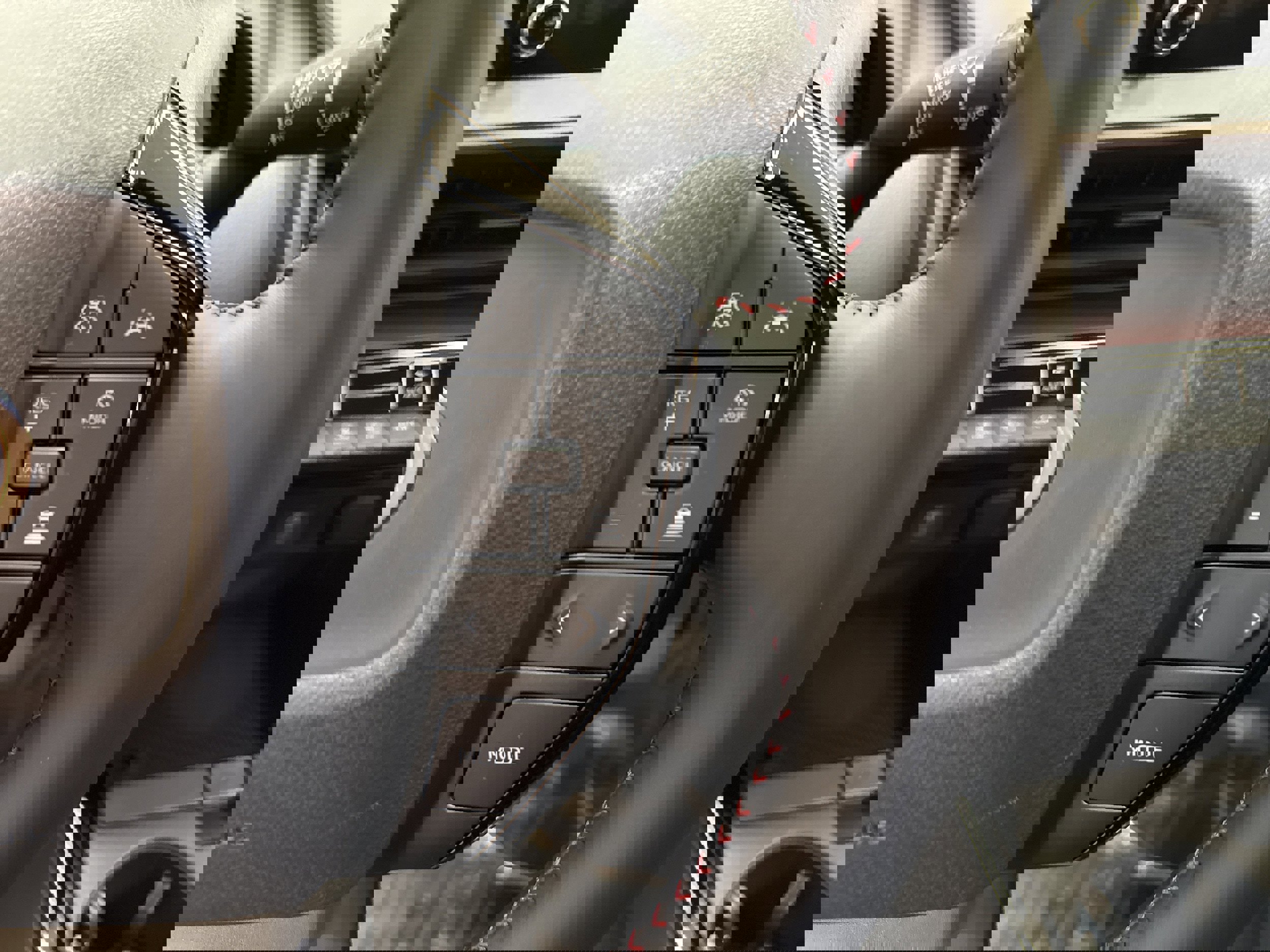 Used 2025 Toyota Prius SE image 45