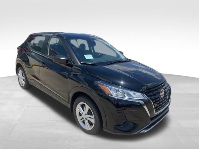 New 2025 Nissan Kicks Play S image 11