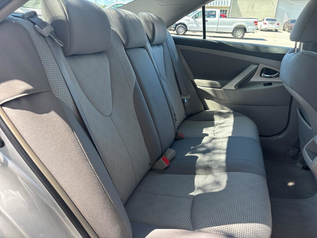 Used 2008 Toyota Camry SE FWD image 23
