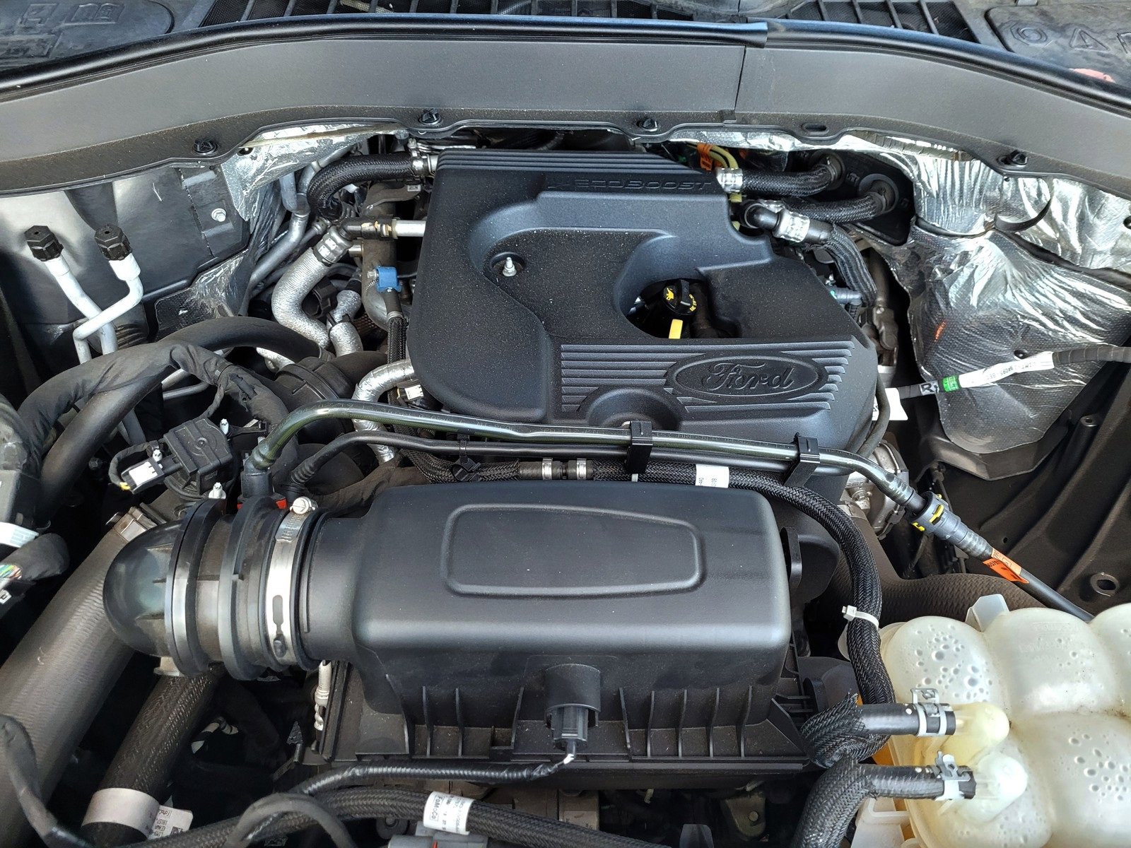 Used 2020 Ford Explorer XLT w/ Comfort Package image 29