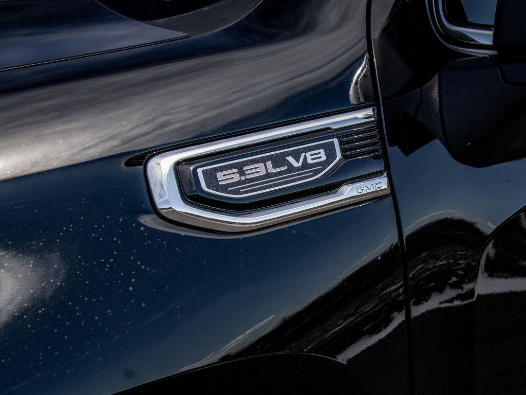 Used 2025 GMC Sierra 1500 SLT w/ SLT Premium Package image 8