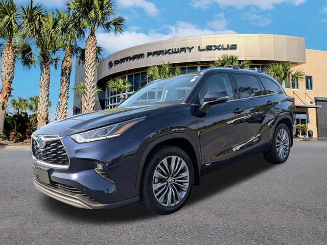 Used 2022 Toyota Highlander Platinum AWD/4WD image 9